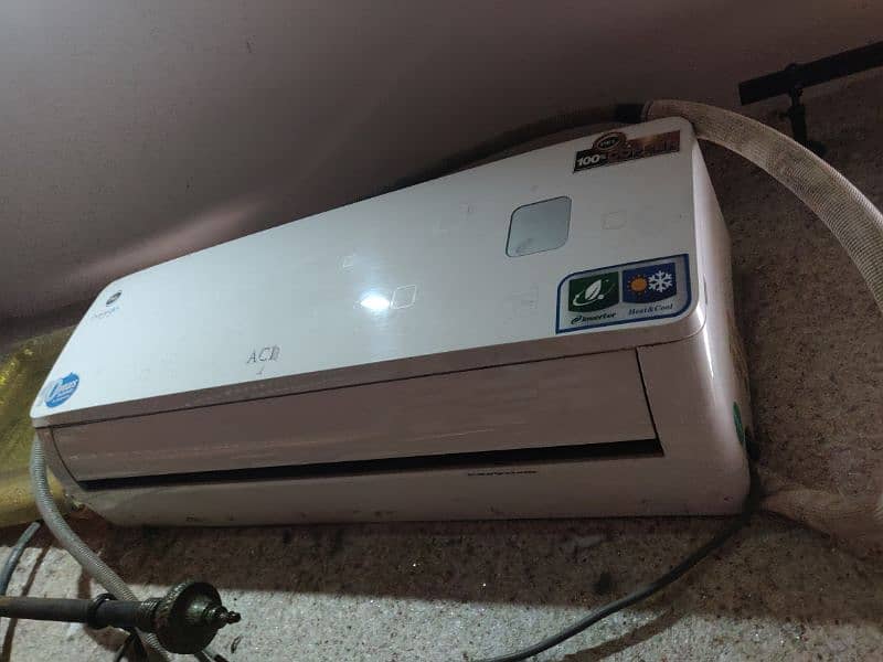 Pel DC inverter heat and cooling good condition Urgent Selling 0