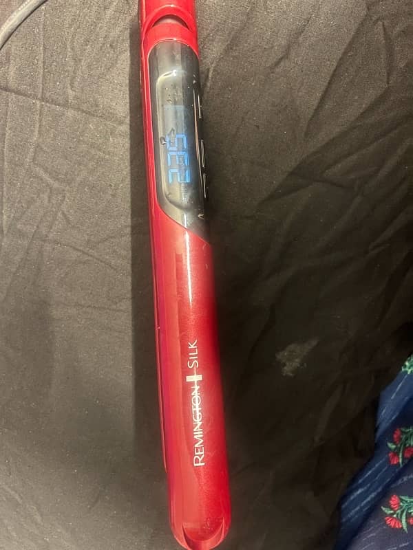 Remington silk straightener 2