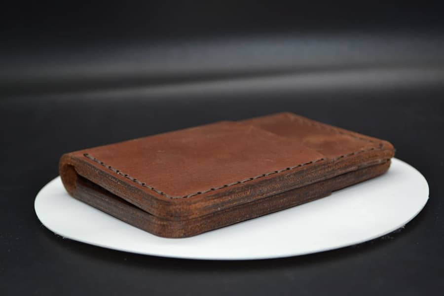 Brand New genuine Leather Wallets 0  3  1  2  8  9  6 3  4  6 4