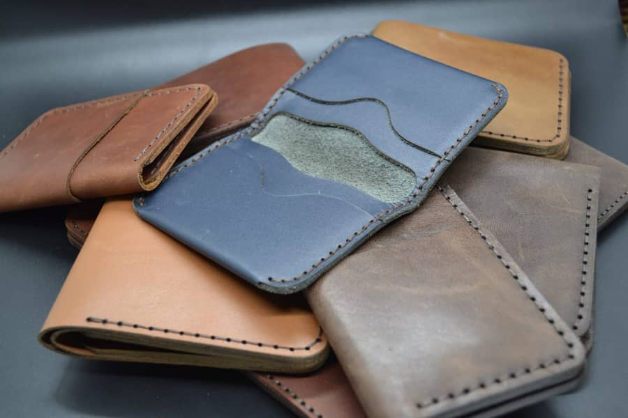 Brand New genuine Leather Wallets 0  3  1  2  8  9  6 3  4  6 6