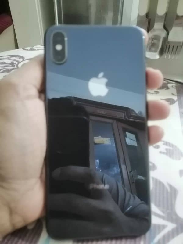 iphone Xs max 64GB PTA approved 11