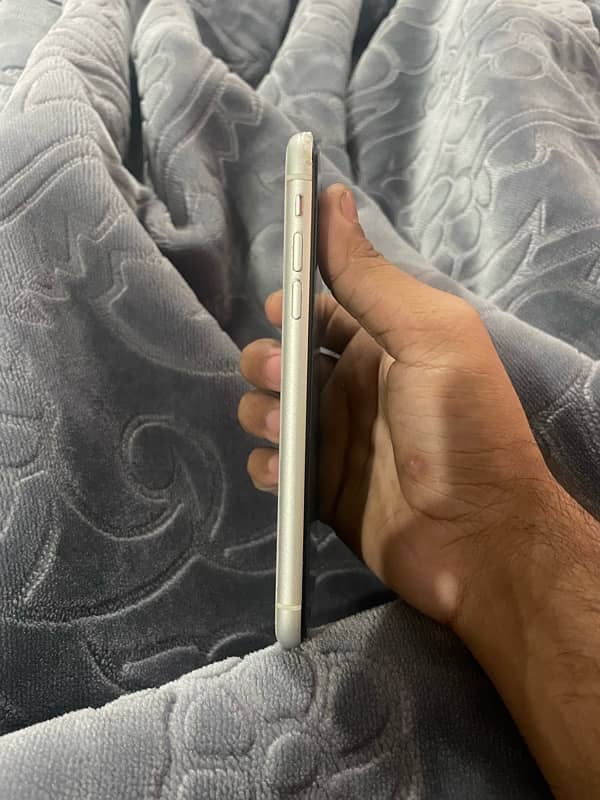 Iphone XR 64Gb LLA 5