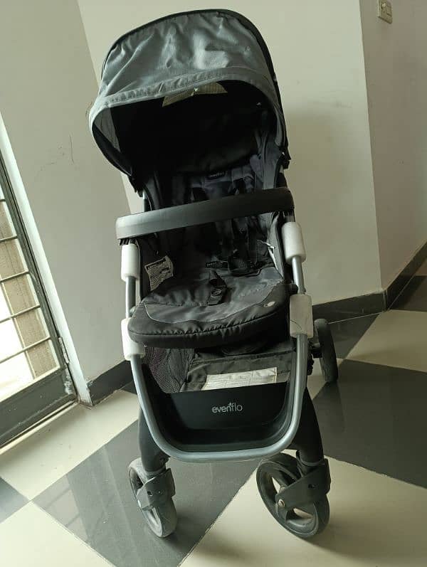 Evenflo Pram in very good condition 2