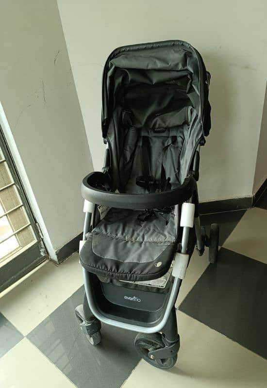 Evenflo Pram in very good condition 4