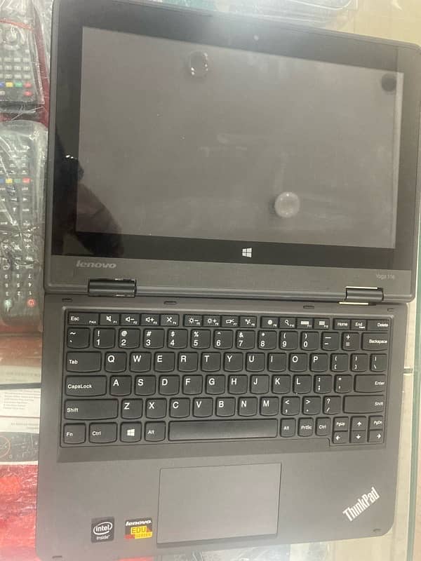 Yoga 11e 2