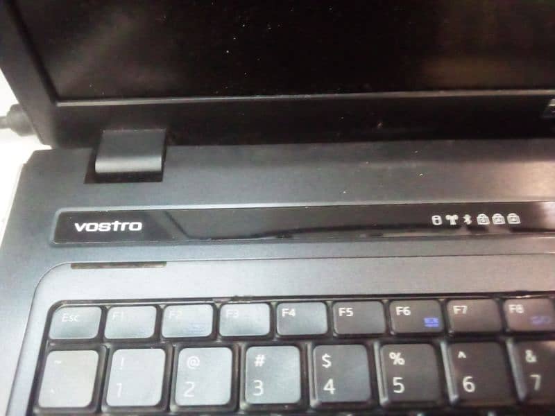 DELL VOSTRO Core i5, 17" 3