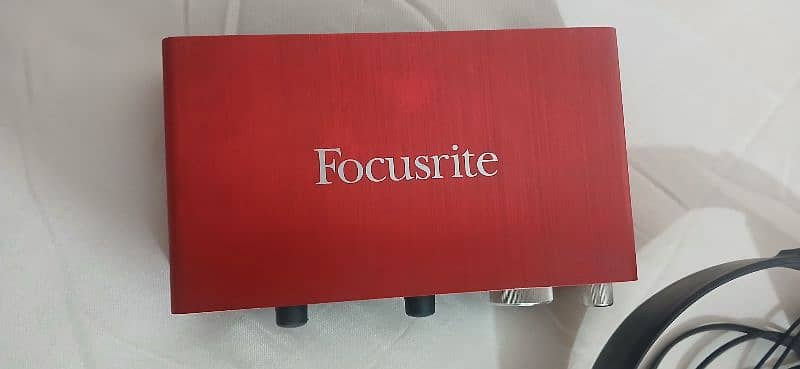 focusrite combo 2i2 2nd gen 10