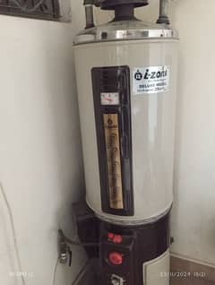 I zone geyser electric and gas dual bran new condition