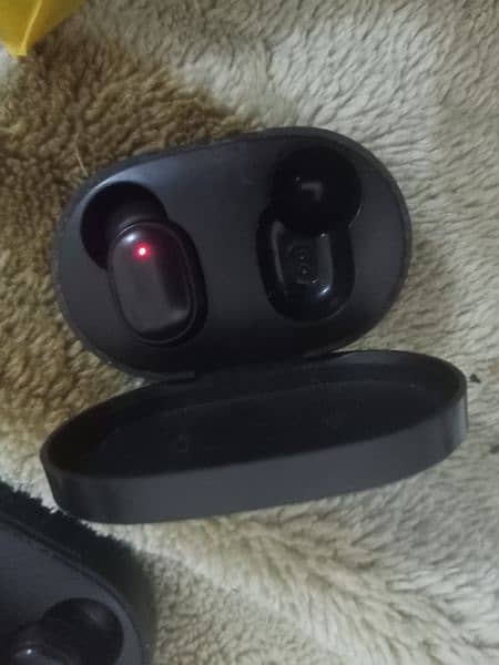 Air dots + mi ear buds + ear phones + realme c25 cover 5