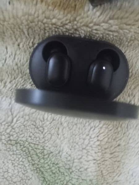 Air dots + mi ear buds + ear phones + realme c25 cover 7