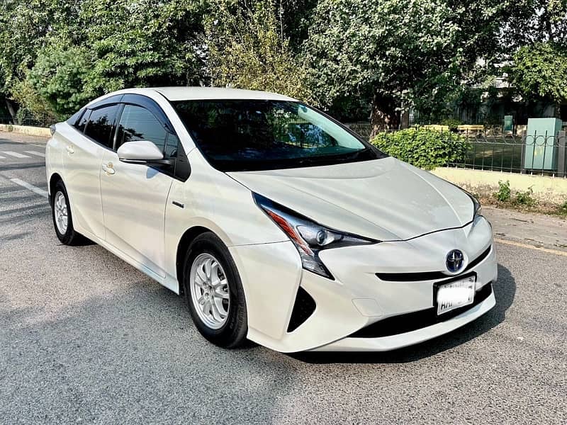 Toyota Prius 2016 5