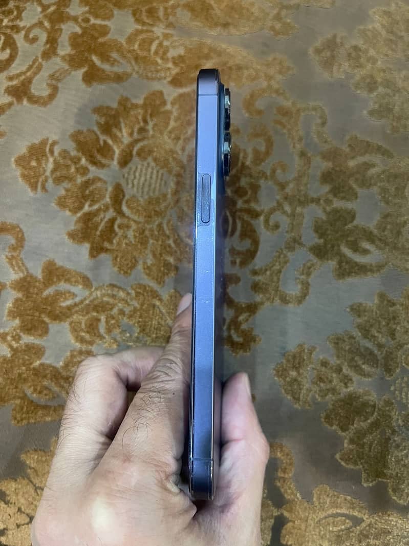 Iphone 14 Pro Max FU Available In Good Condition 3