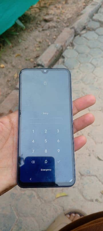 vivo y17s 6 128 . . price 33000 5