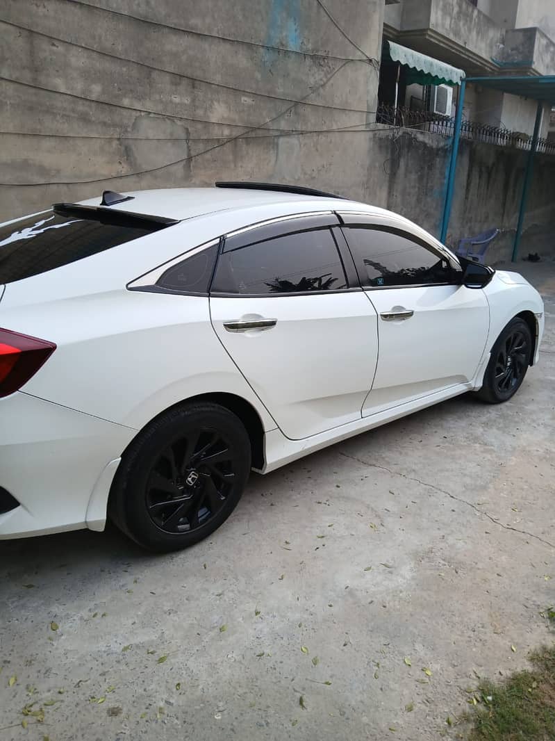 Honda Civic Turbo 1.5 2016 9