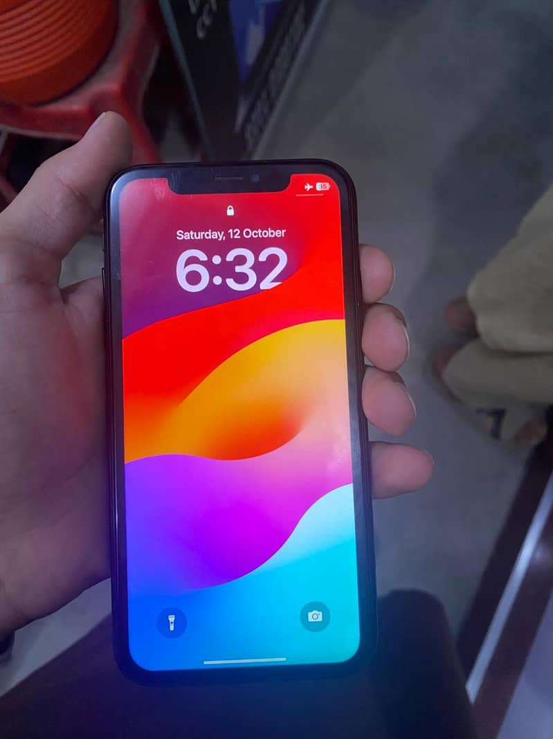 IPHONE XR | 33k 0