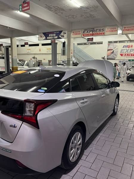 Toyota Prius 2021 1