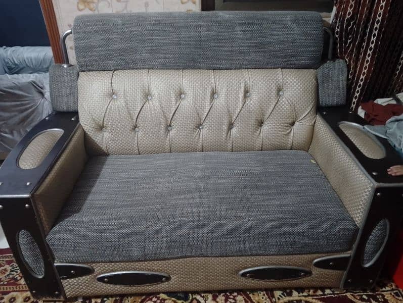 sofa condition 10/8 1