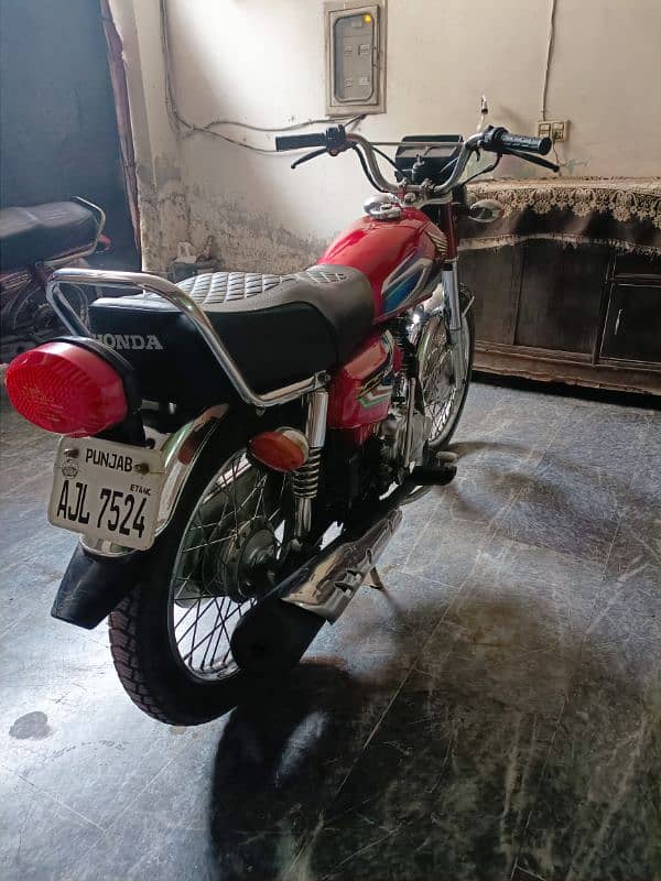 Honda CG125 For sale Total geniun contact 03004204272 3