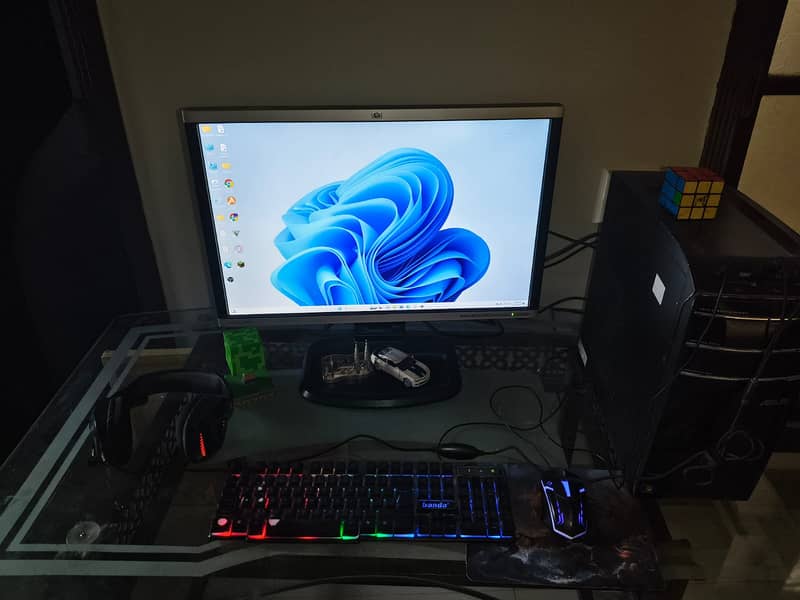 Full gaming PC setup 0