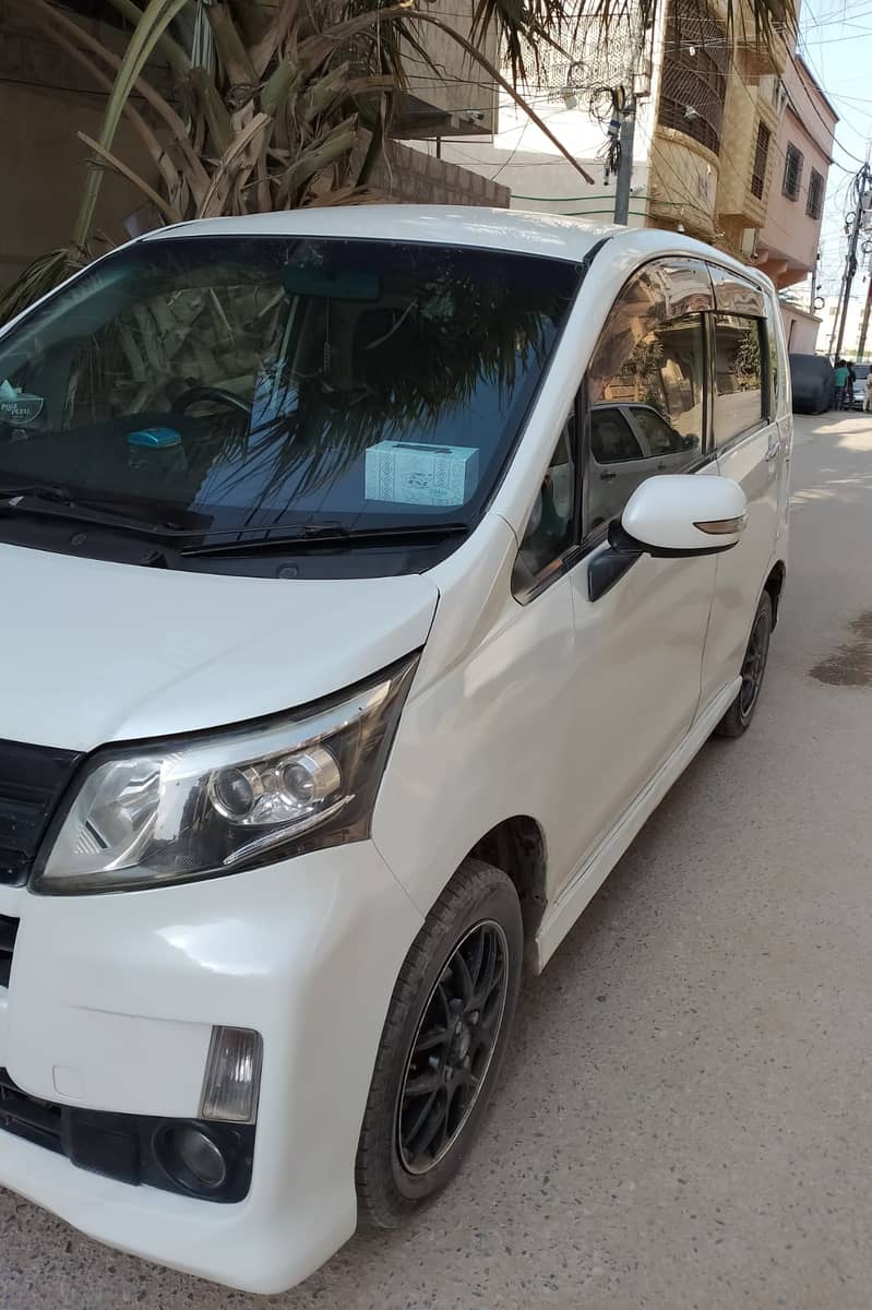 Daihatsu Move 660 CC MODEL 2014 Reg 2018 6