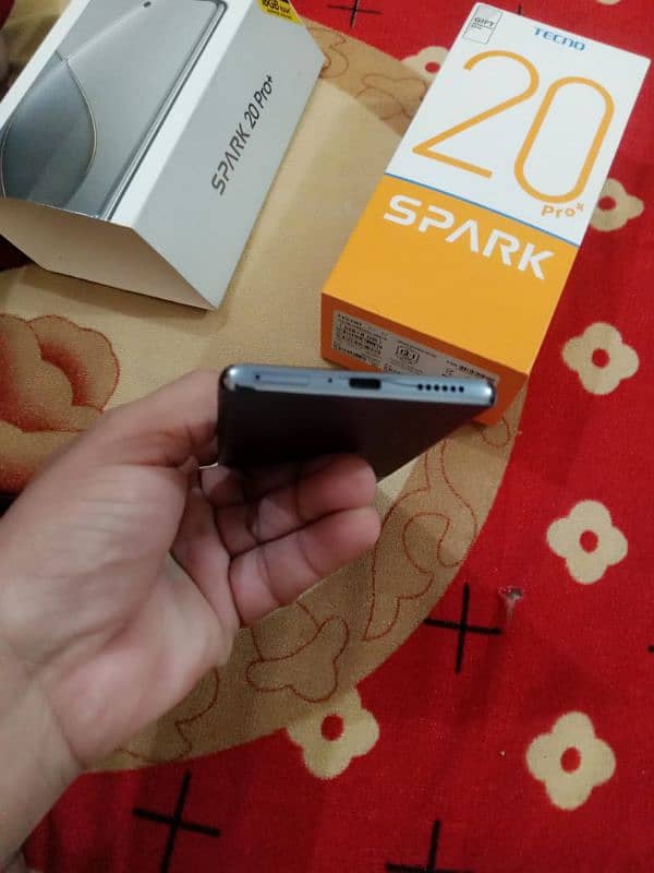 TECNO SPARK 20 PLUS PRO CURVE 12+256 8