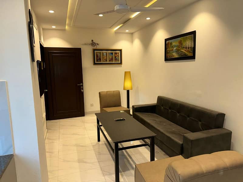 1 Bedroom VIP Full furnish flat per day available in Bahria town Lahore 4