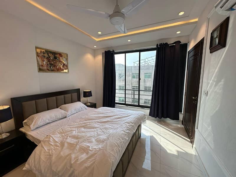 1 Bedroom VIP Full furnish flat per day available in Bahria town Lahore 11