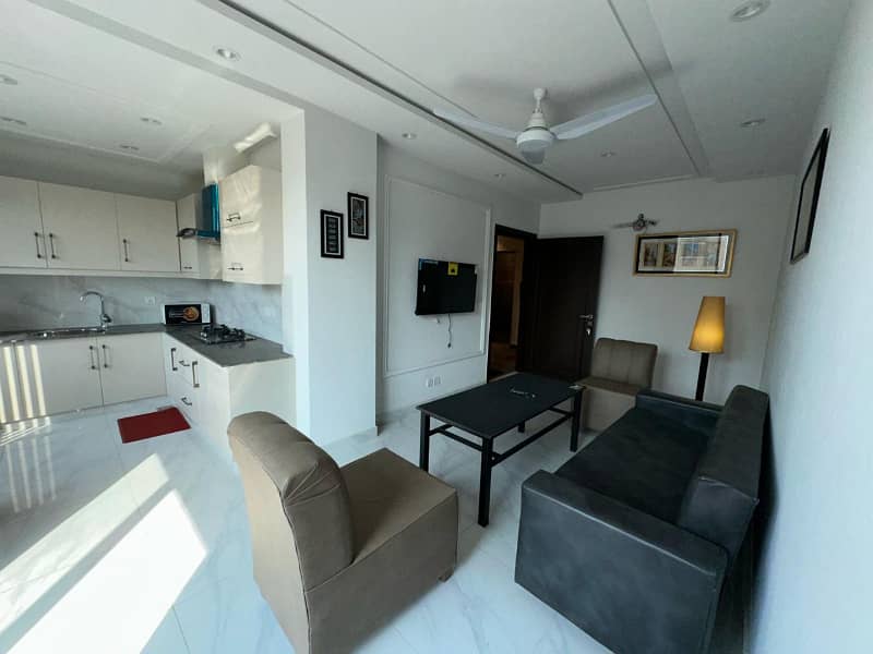 1 Bedroom VIP Full furnish flat per day available in Bahria town Lahore 13