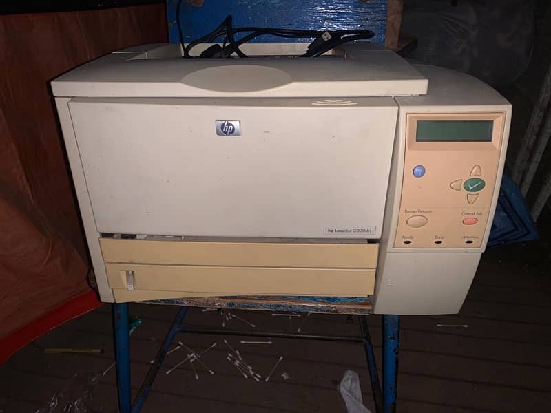 HP laser jet 2300dn 0