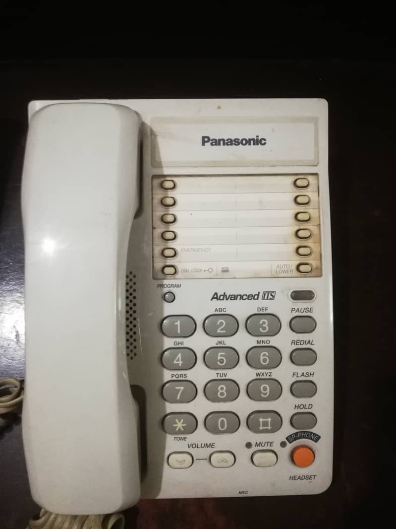 PANASONIC TELEPHONE SET 1