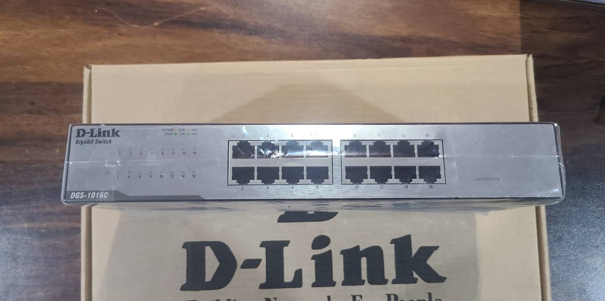 D-Link | Switch | DGS-1016D Gigabit unmanaged Branded used (With Box) 1