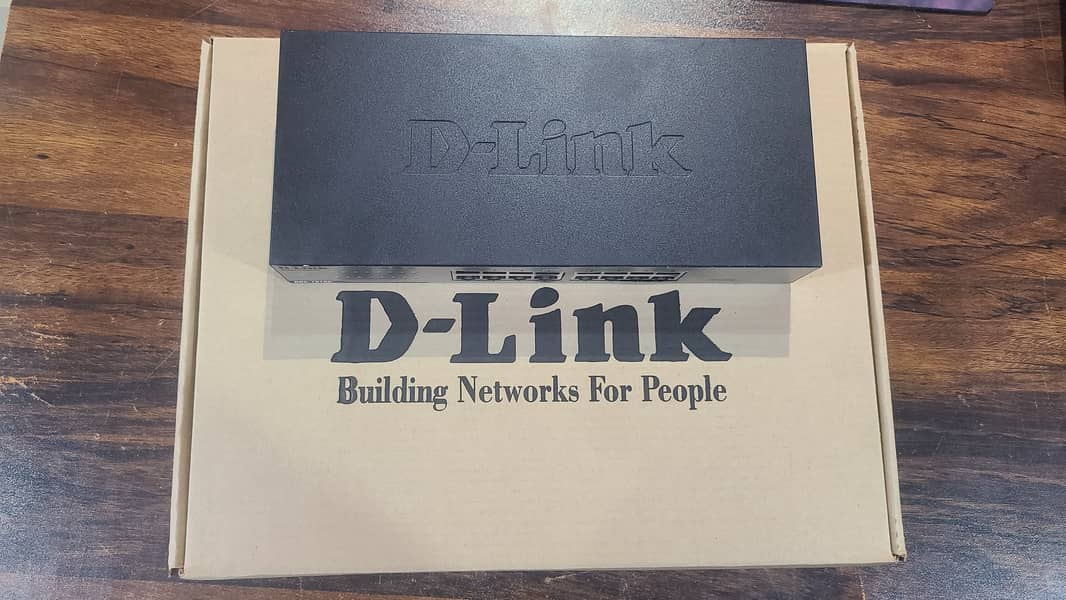 D-Link | Switch | DGS-1016D Gigabit unmanaged Branded used (With Box) 16