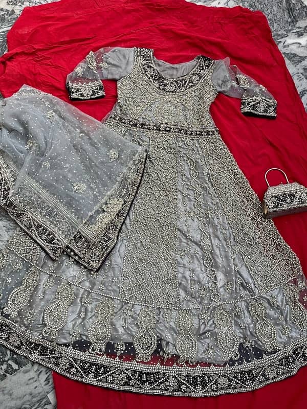 Bridal Mexxi with heavy duppata and matching cluch for sale 0