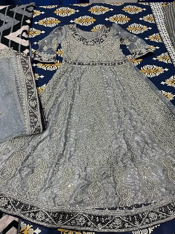 Bridal Mexxi with heavy duppata and matching cluch for sale 1