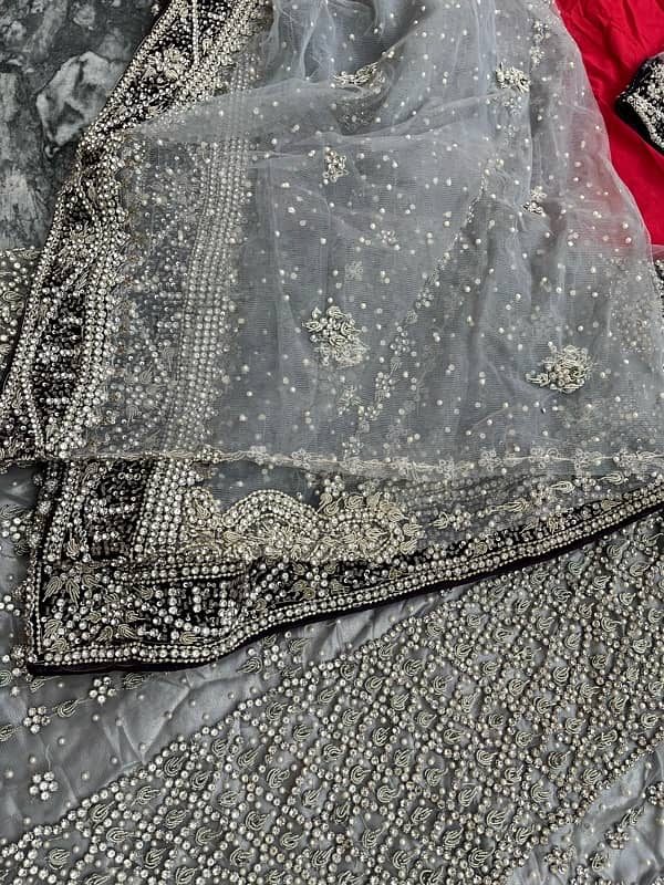 Bridal Mexxi with heavy duppata and matching cluch for sale 9