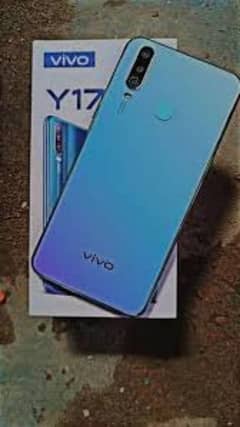 Vivo Y17 mobile pinpacked box with charger