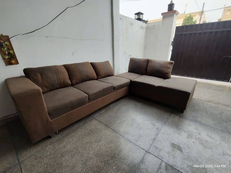 L-shaped sofa 0