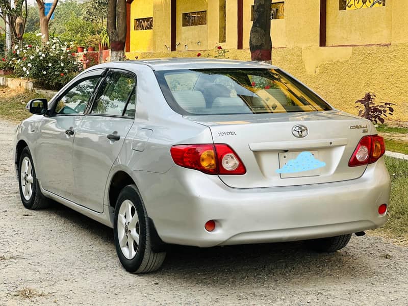 Toyota Corolla GLI (2009) model 6