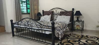 Rod Iron Bed Set