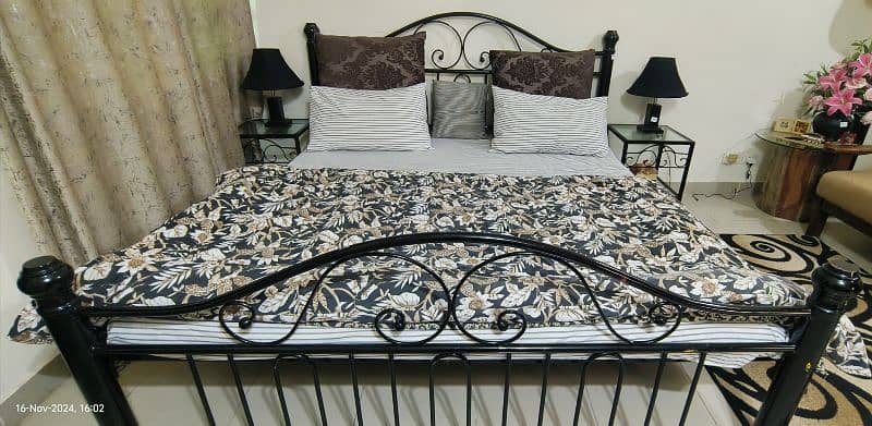 Rod Iron Bed Set 4