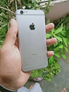 Iphone 6  Rs:8000