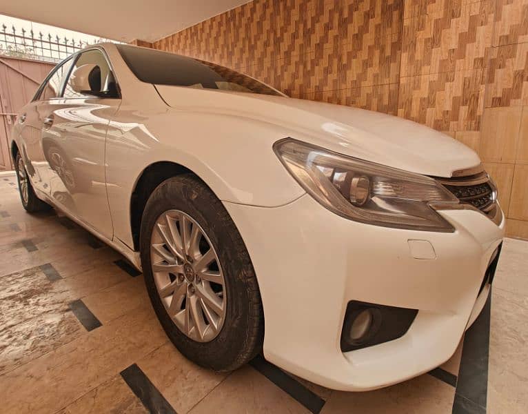 Toyota Mark X 2013 for sale / Exchange 9