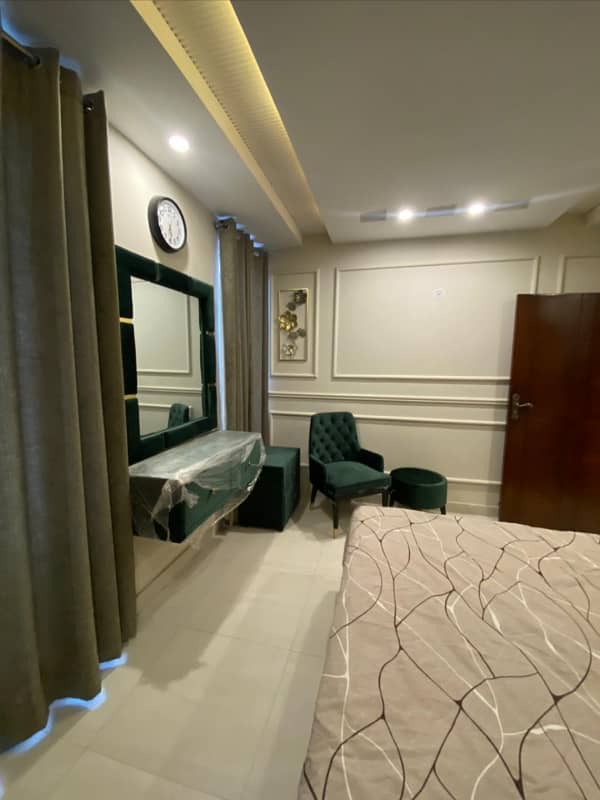 1 Bedroom VIP Full furnish flat per day available in Bahria town Lahore 4