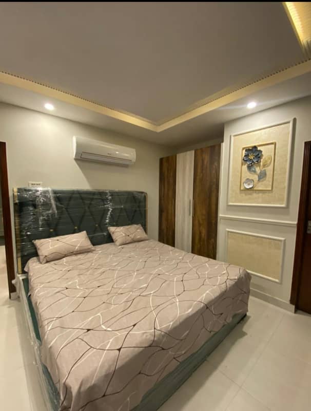 1 Bedroom VIP Full furnish flat per day available in Bahria town Lahore 8