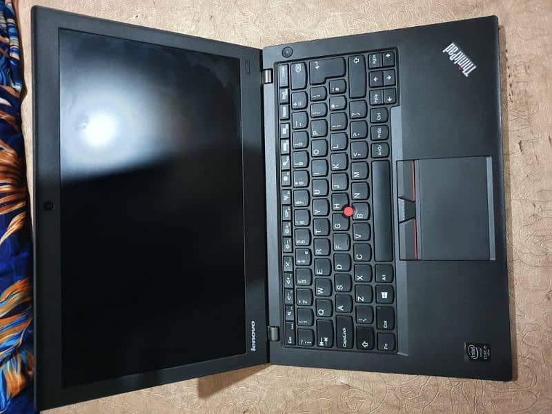 Lenovo Thinkpad T450 i5 5th Gen, 10/10 Condition 7