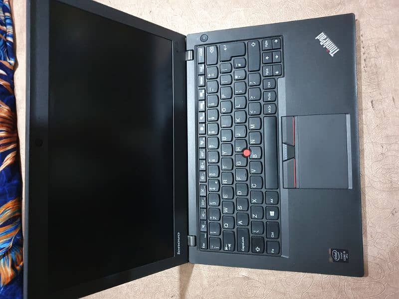 Lenovo Thinkpad T450 i5 5th Gen, 10/10 Condition 8