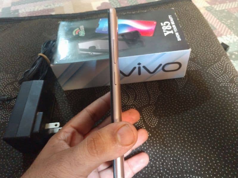 vivo y85 white pin dot for sale 3