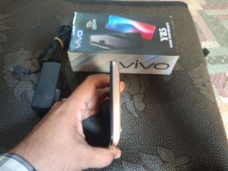 vivo y85 white pin dot for sale 4