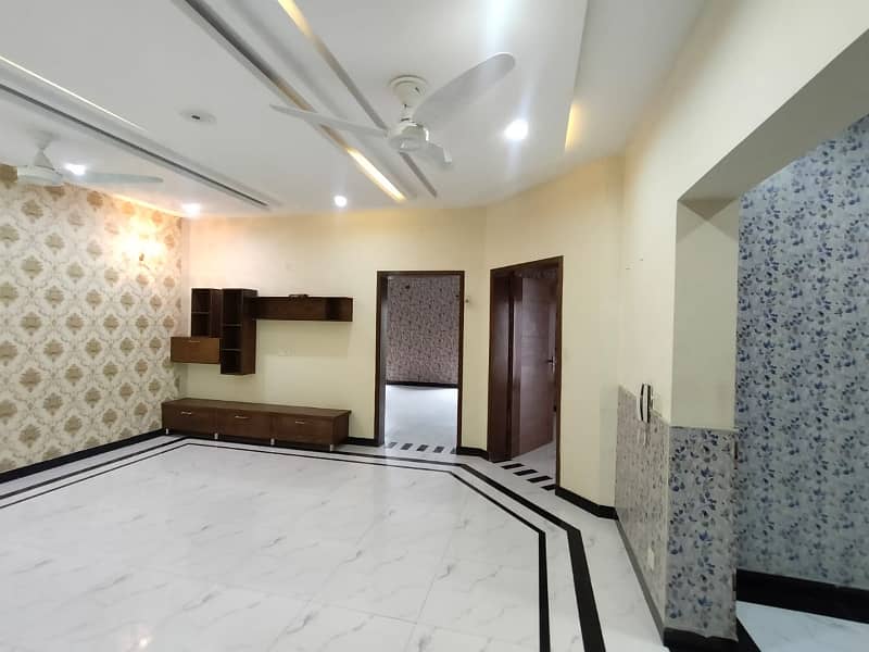 5 Marla European-Style Safari Villa for Rent in Bahria Town Lahore 0