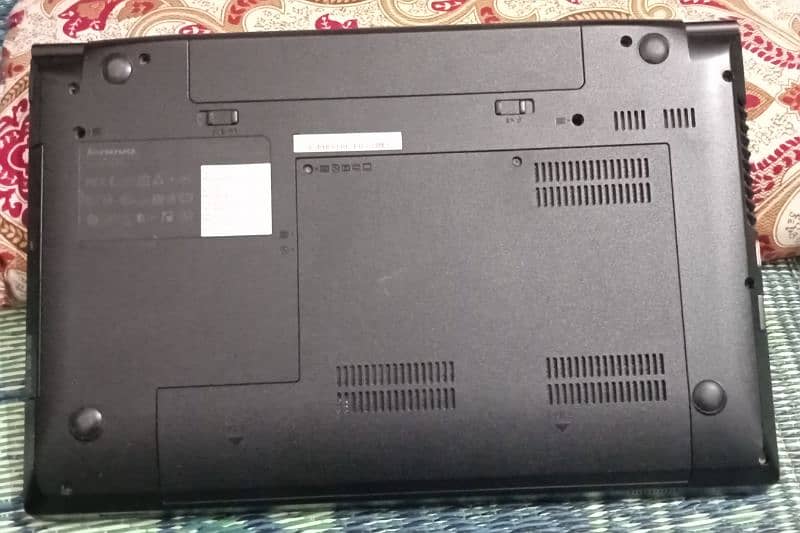 Lenovo pentium Ram 4GB, window 10 pro 2